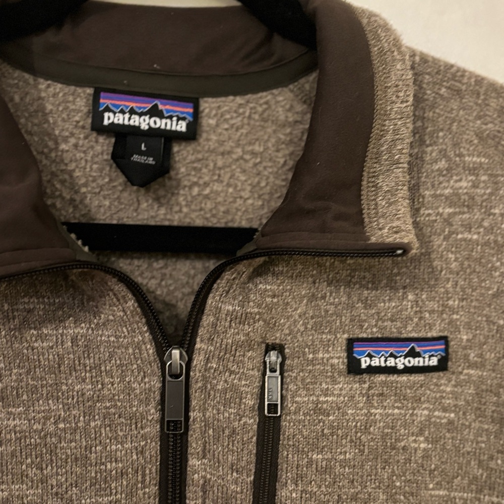 Patagonia Tan Pullover Sweatshirt NWOT - Picture 3 of 5